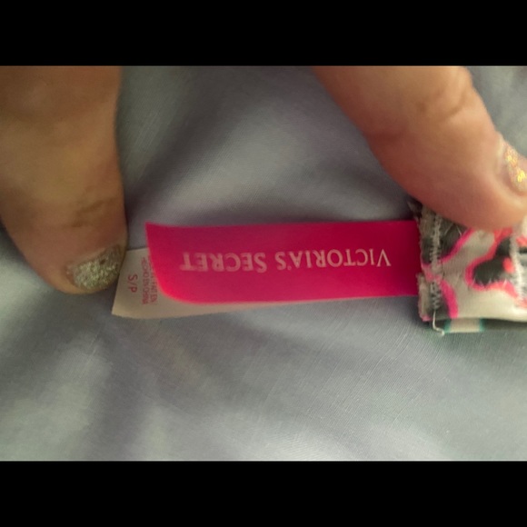 VS swim top - Picture 3 of 3